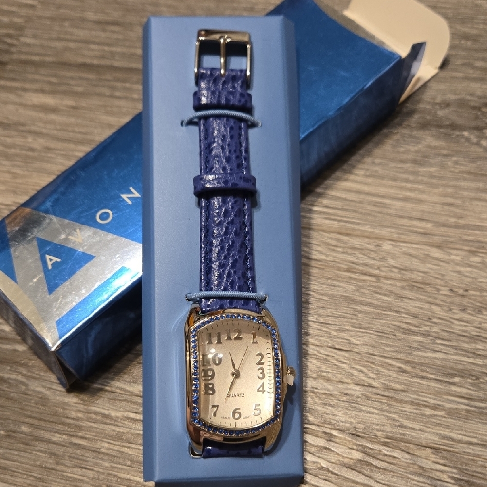 NIB Avon Blossoming Colors Iris Watch